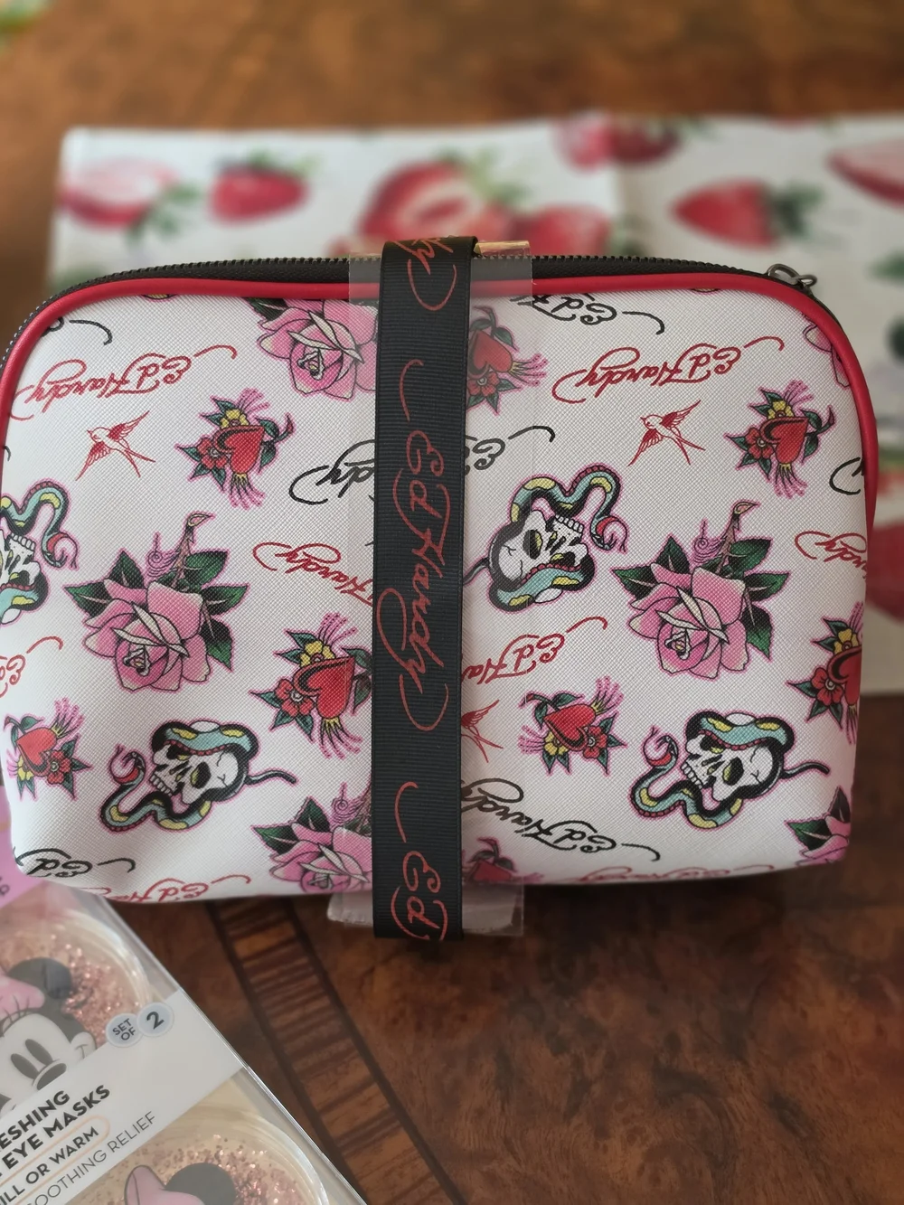 💕 NWT Ed Hardy Cosmetics Bag + Beauty Bundle